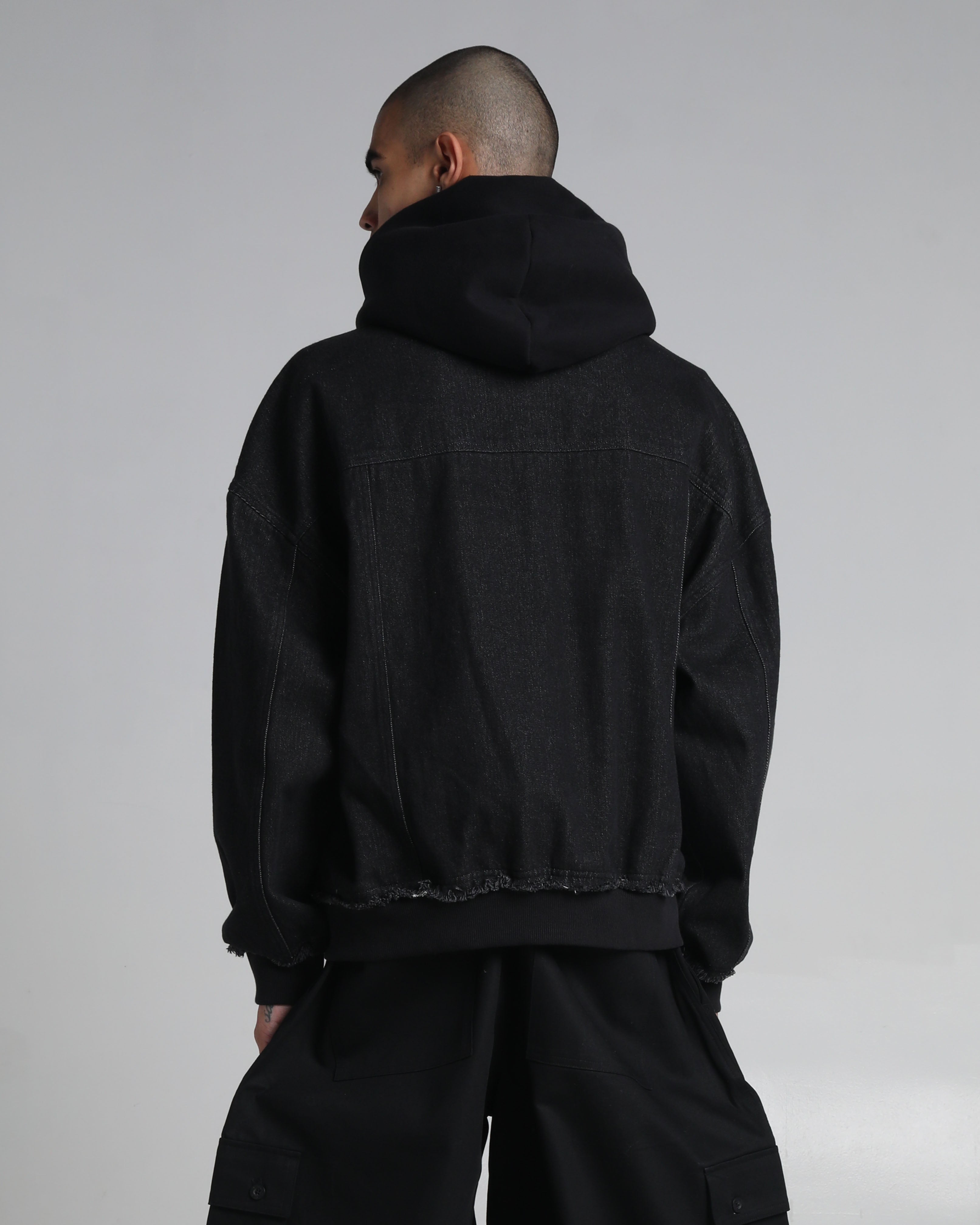 Black/Black