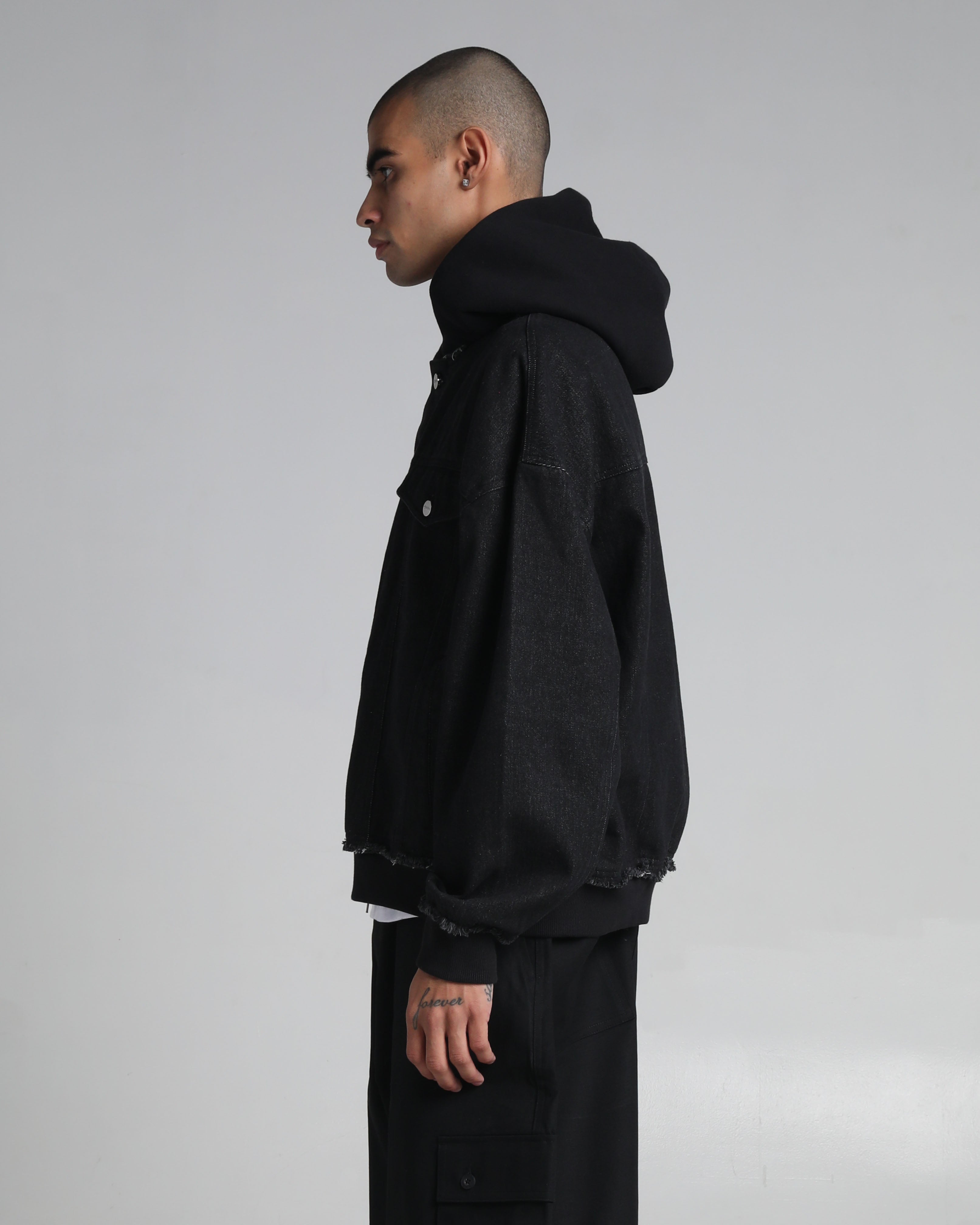 Black/Black