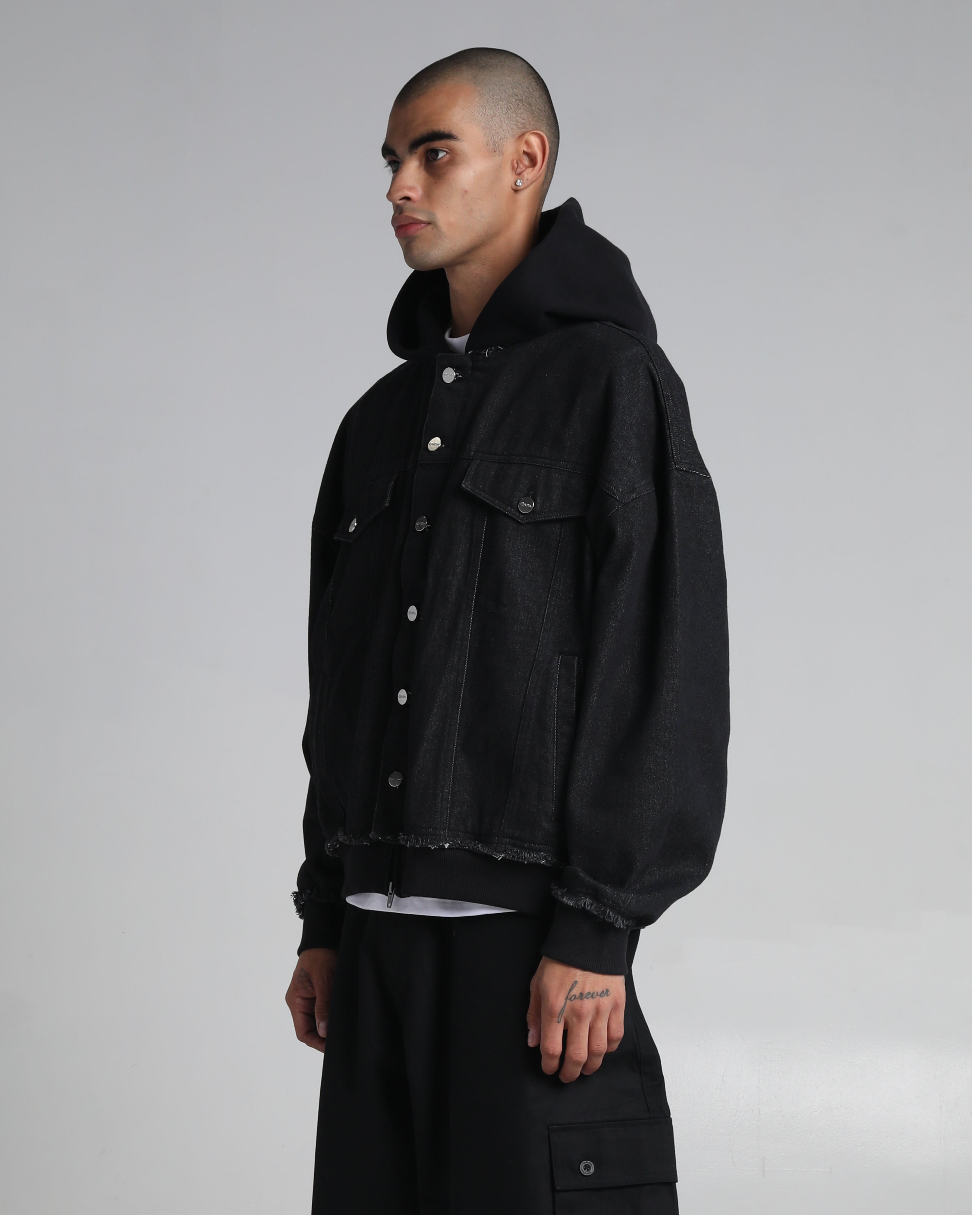 Black/Black