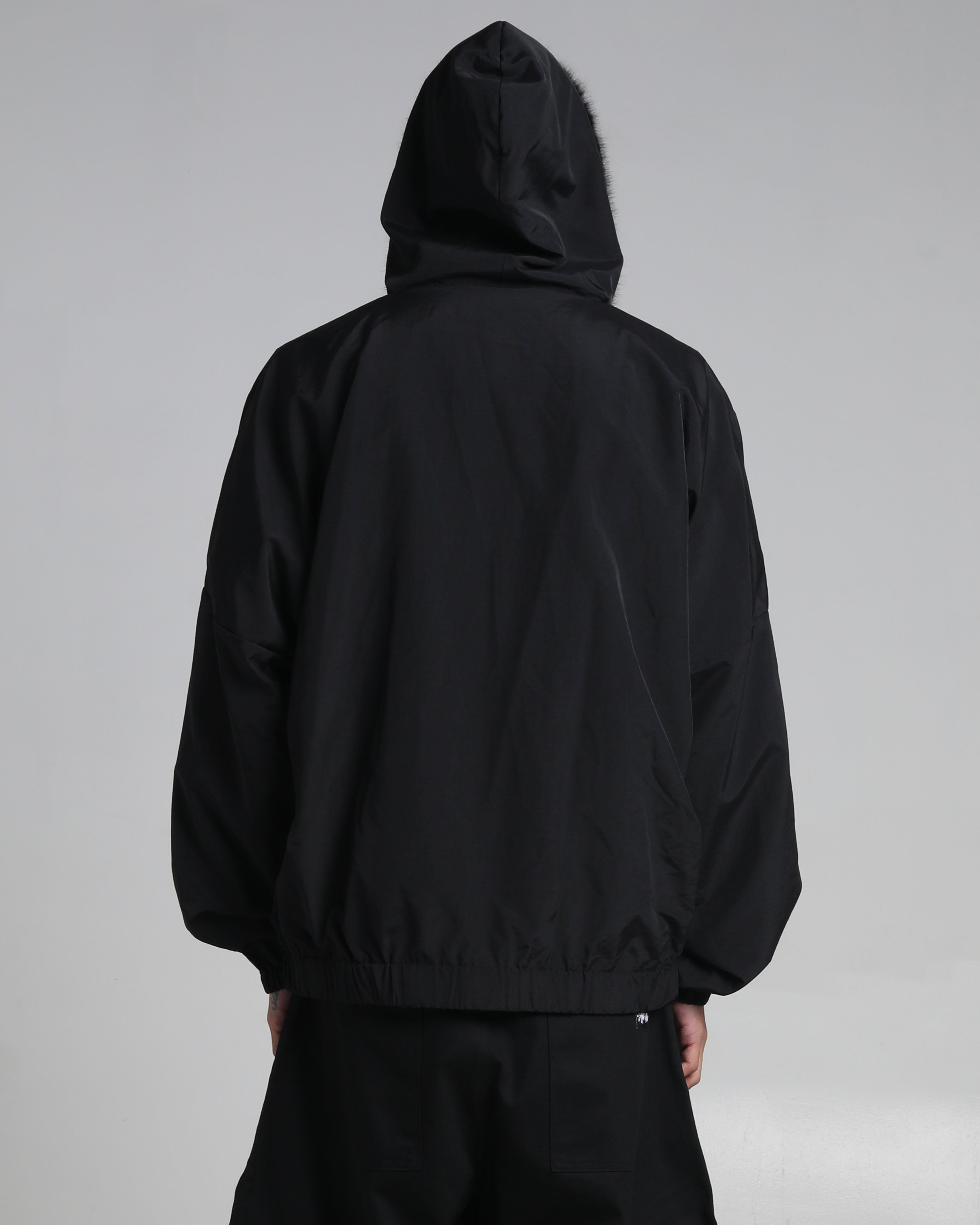 Black/Black