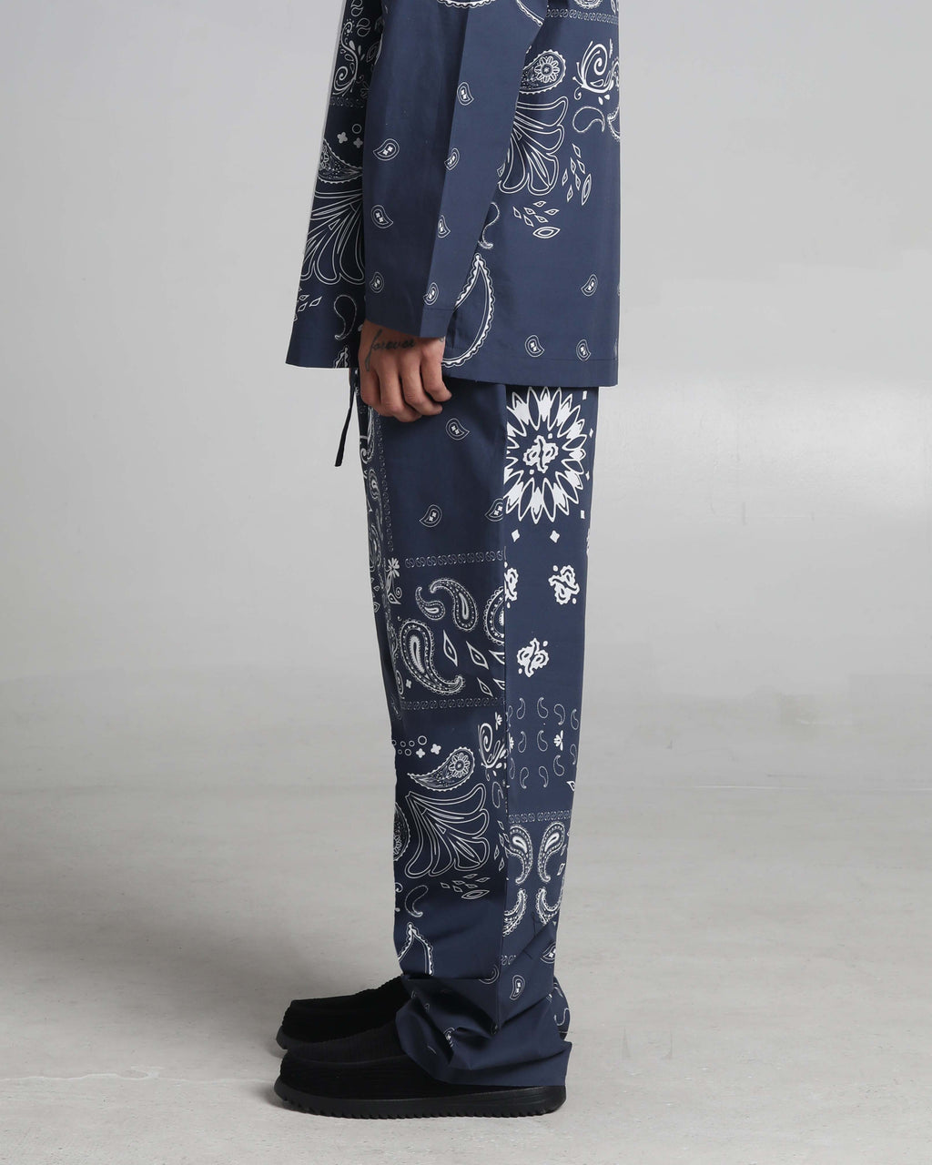 Navy/White